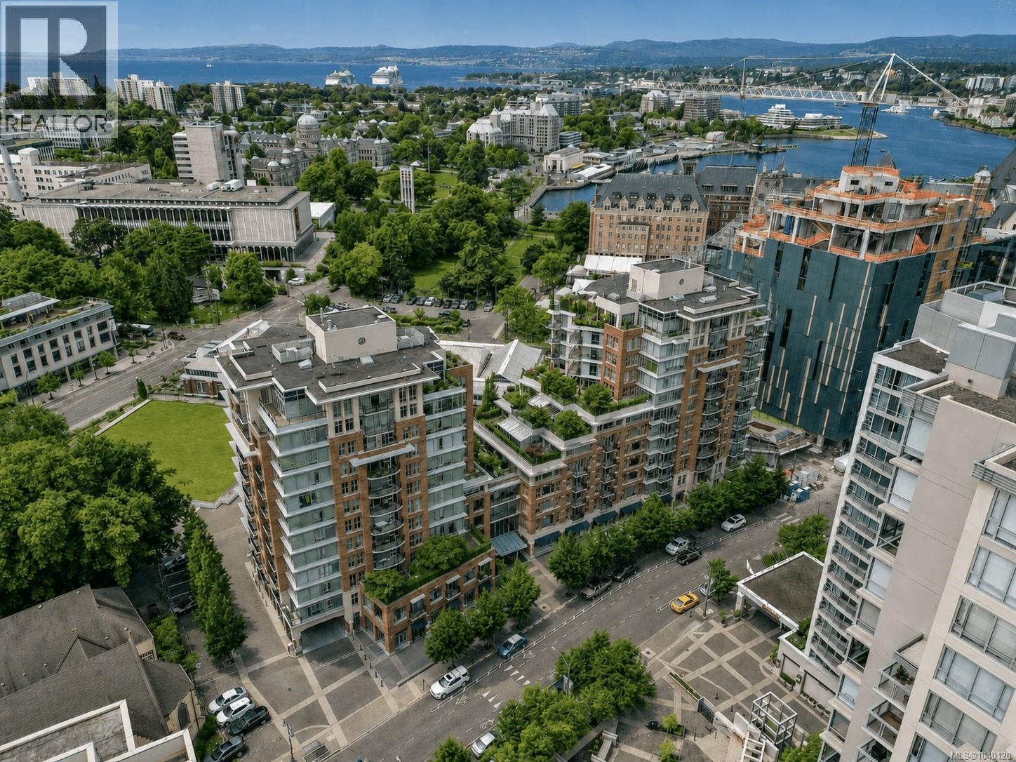 S204 737 Humboldt St