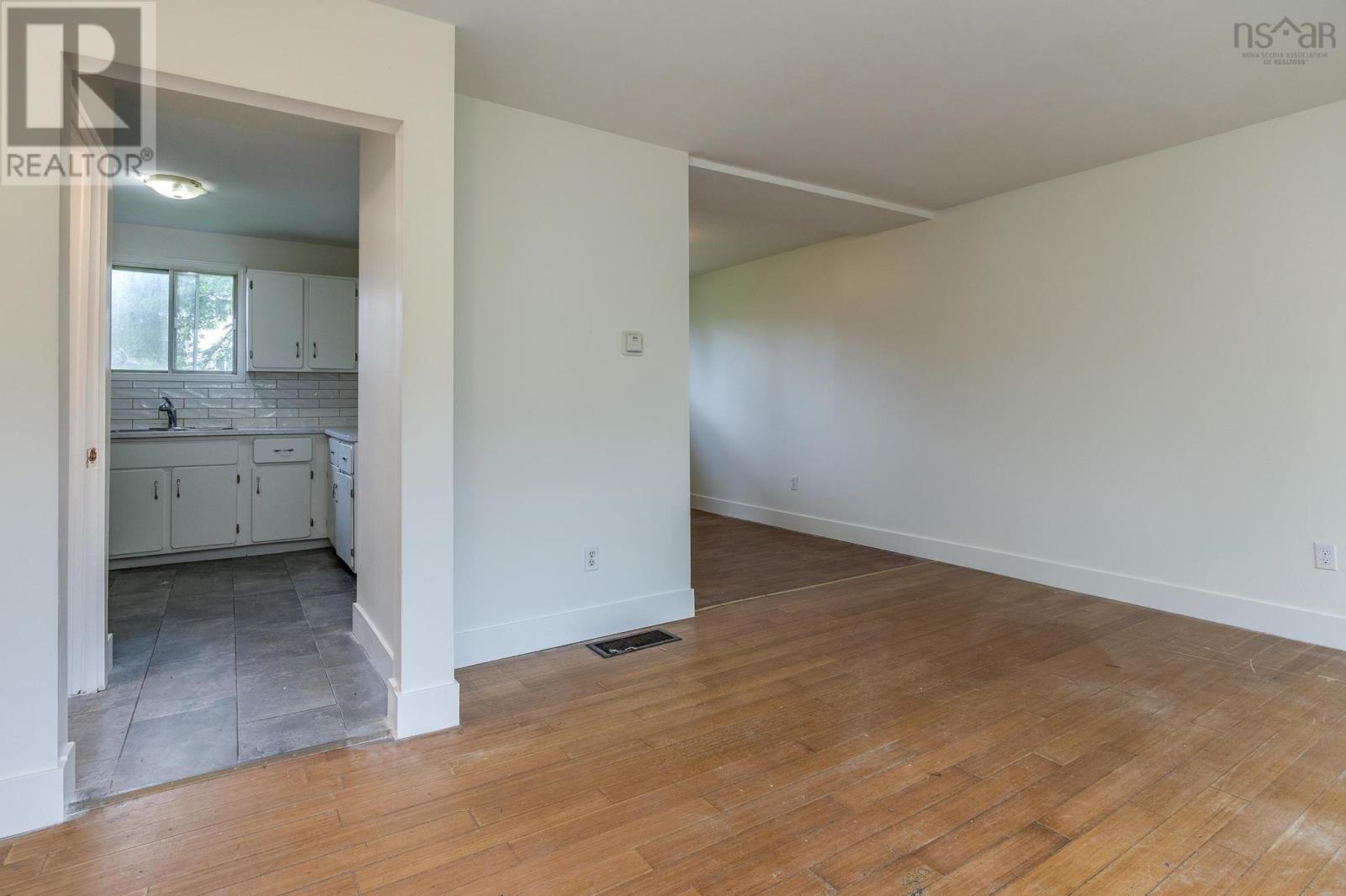 91/93 Roleika Drive