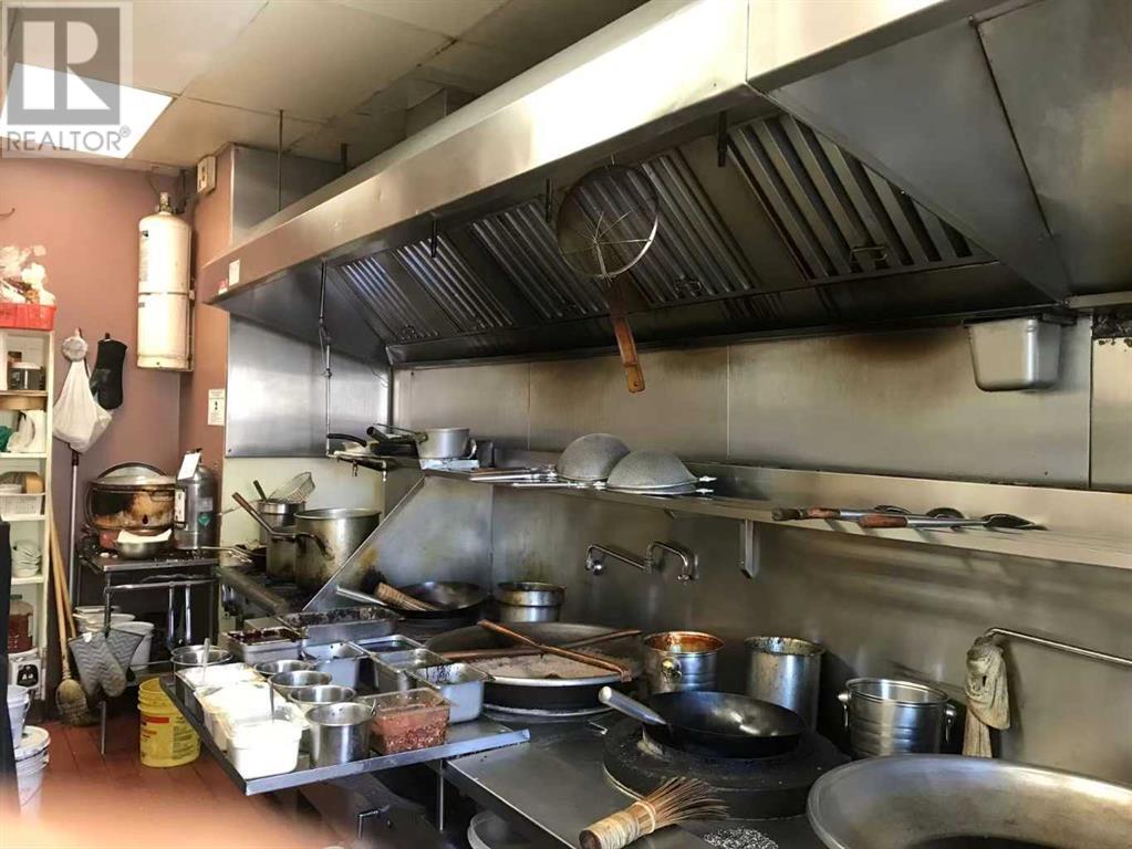 123 ANY REST Road SE