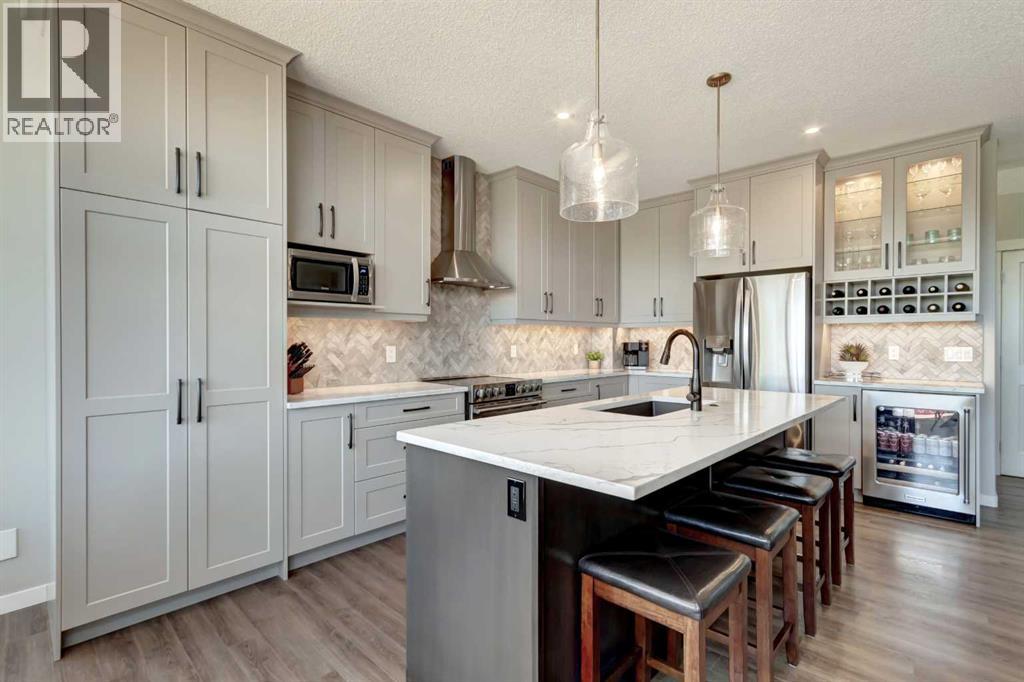 143 Cougarstone Court SW