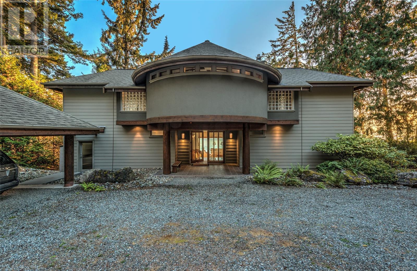 2564 Seaside Dr