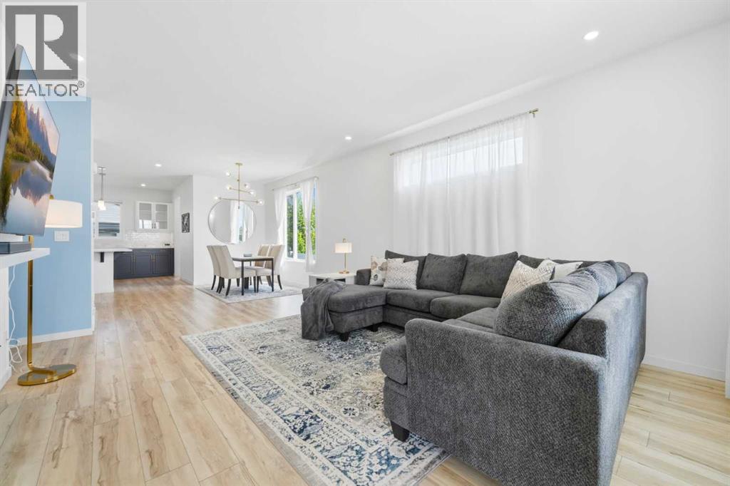 2 Birch Glen