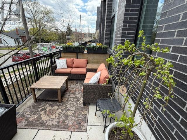 AT5 - 53 ARTHUR STREET S
