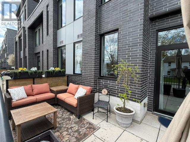 AT5 - 53 ARTHUR STREET S
