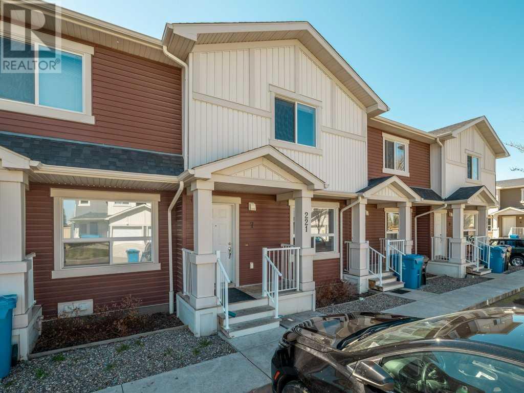 7, 221 Silkstone Road W