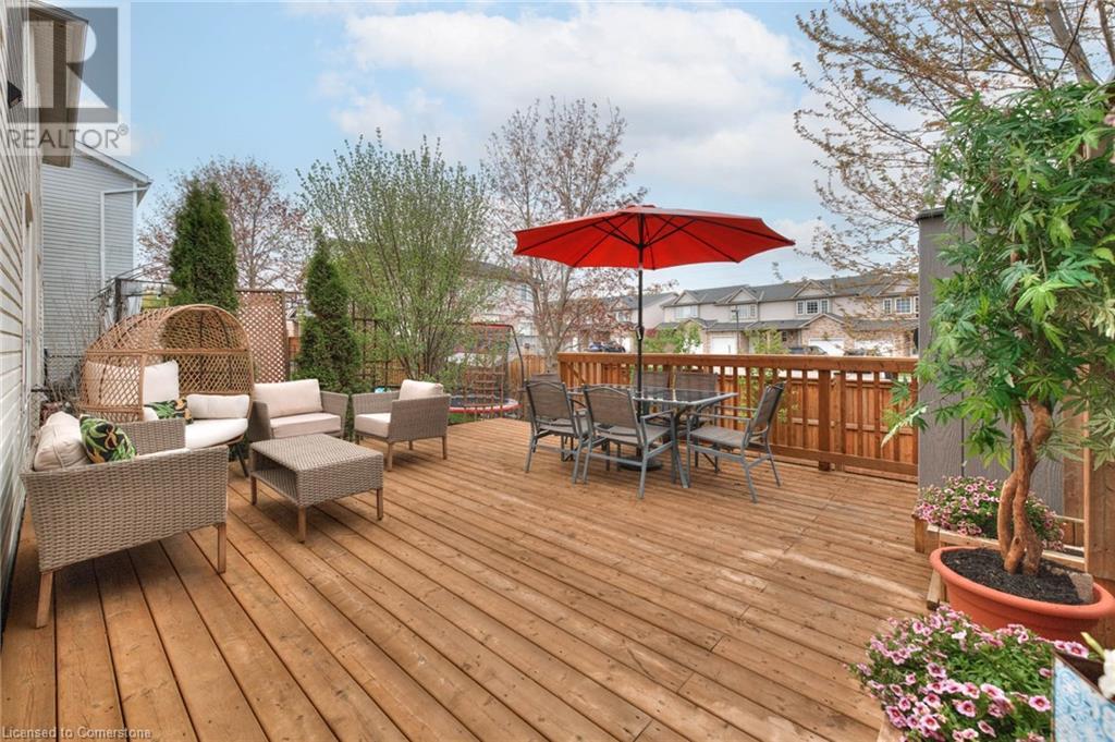 72 WESTMEADOW Drive