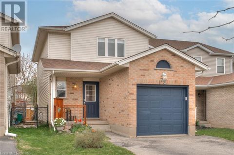 72 WESTMEADOW Drive Kitchener ON N2N3N1