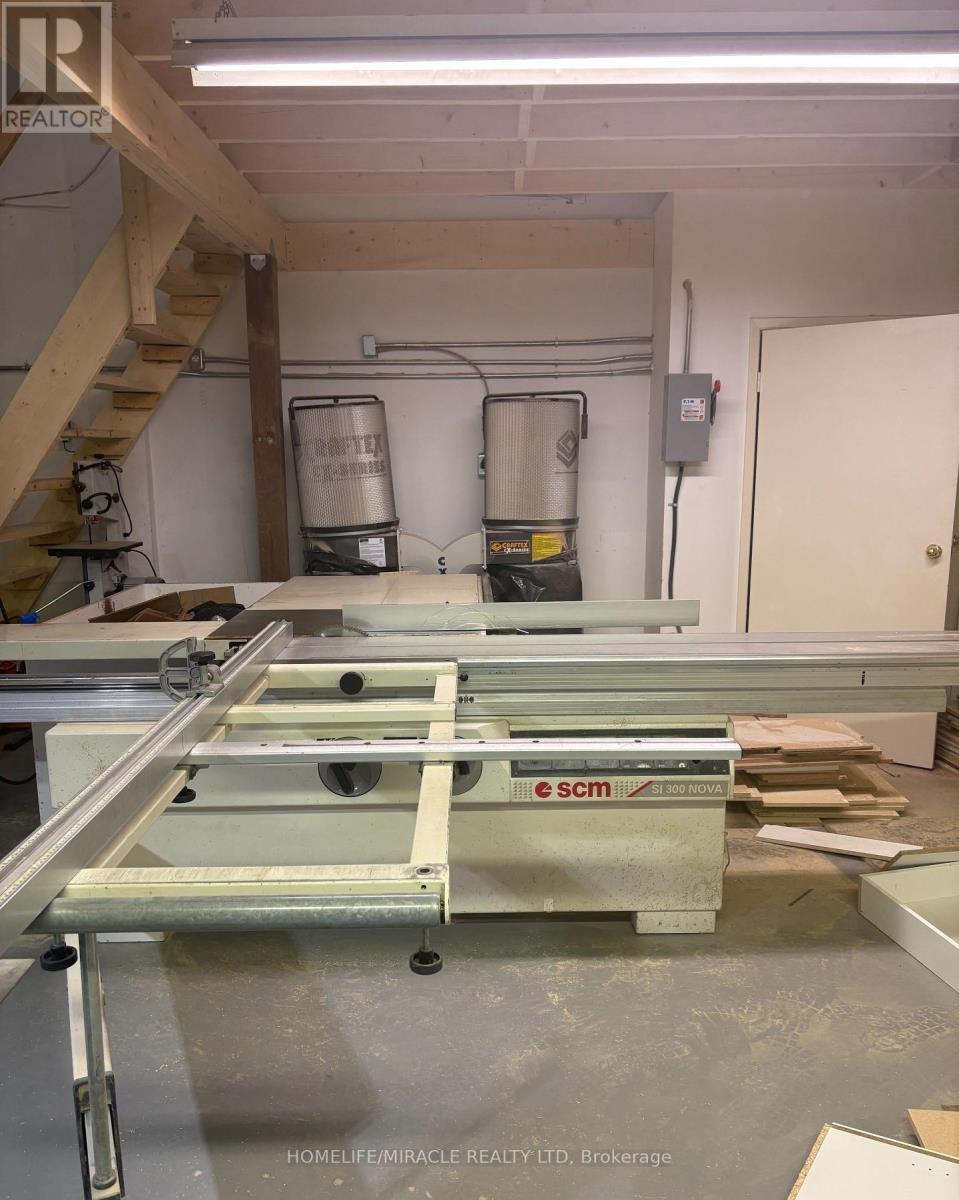 10 - 6315 SHAWSON DRIVE