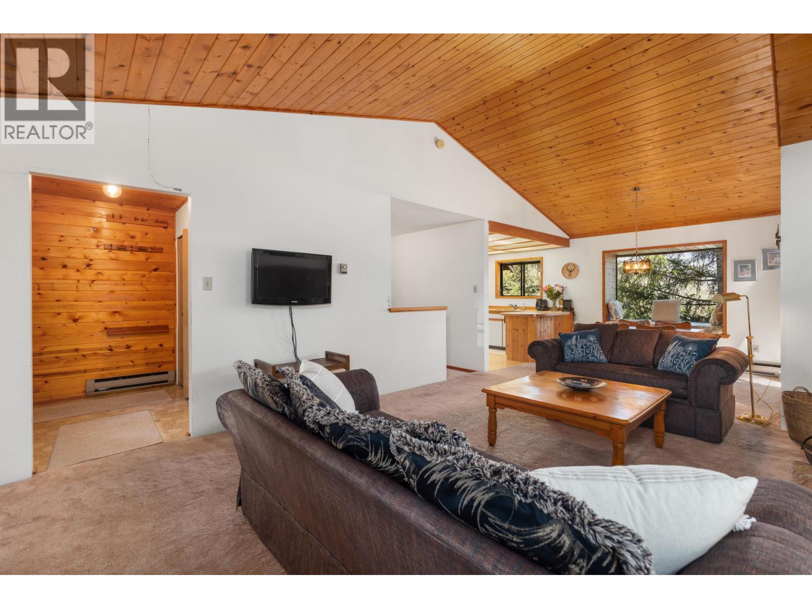 2732 SPROATT DRIVE
