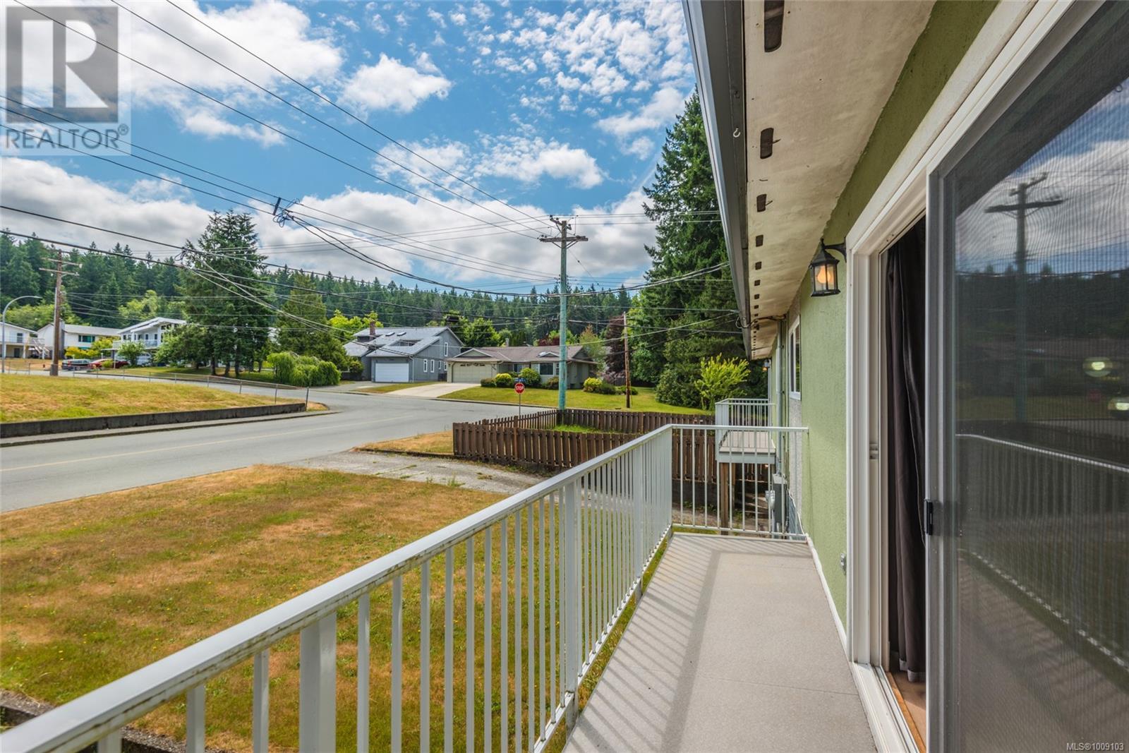 2910 18th Ave