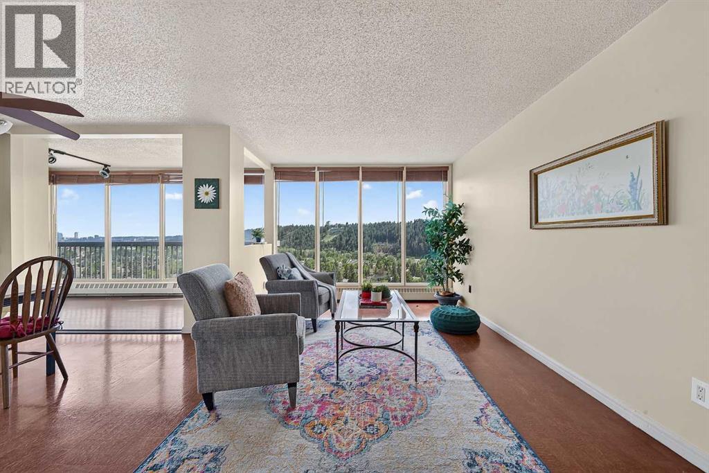 1607, 145 Point Drive NW