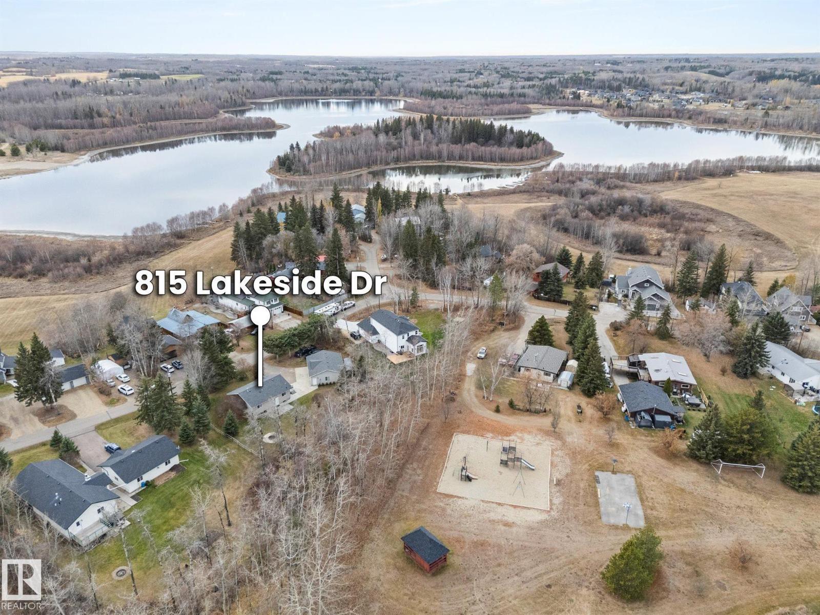 815 LAKESIDE DR