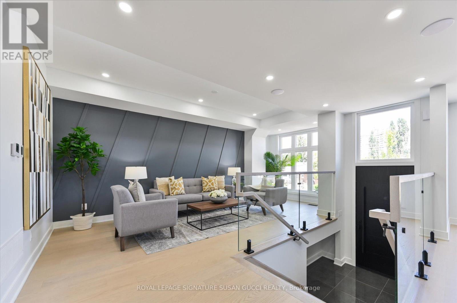354 WOODMOUNT AVENUE