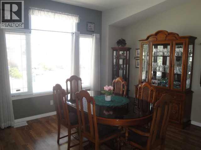 94 Heritage Lane W