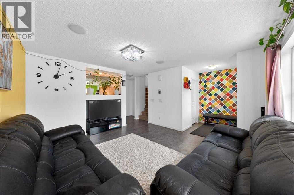 244 Silverado Range View SW