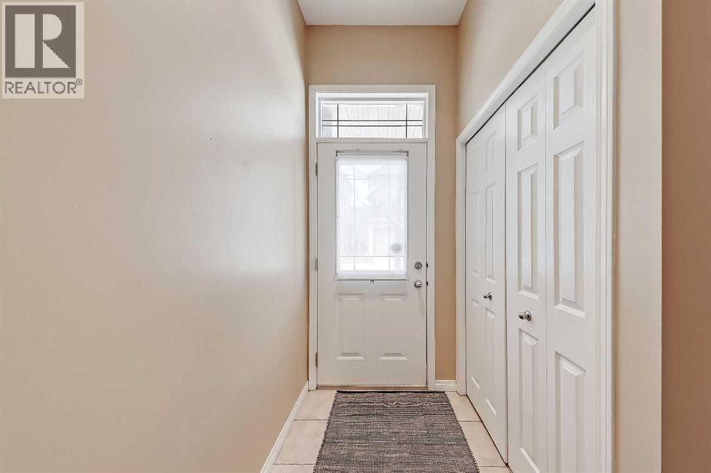 40 Simcoe Place SW