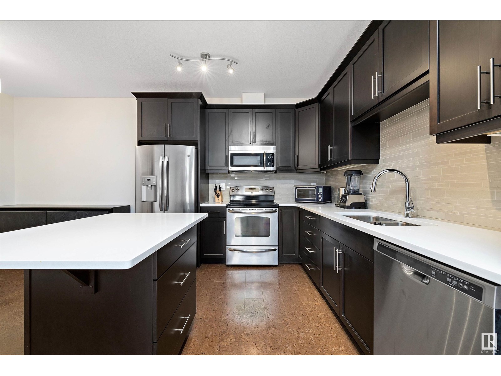 #151 6079 MAYNARD WY NW
