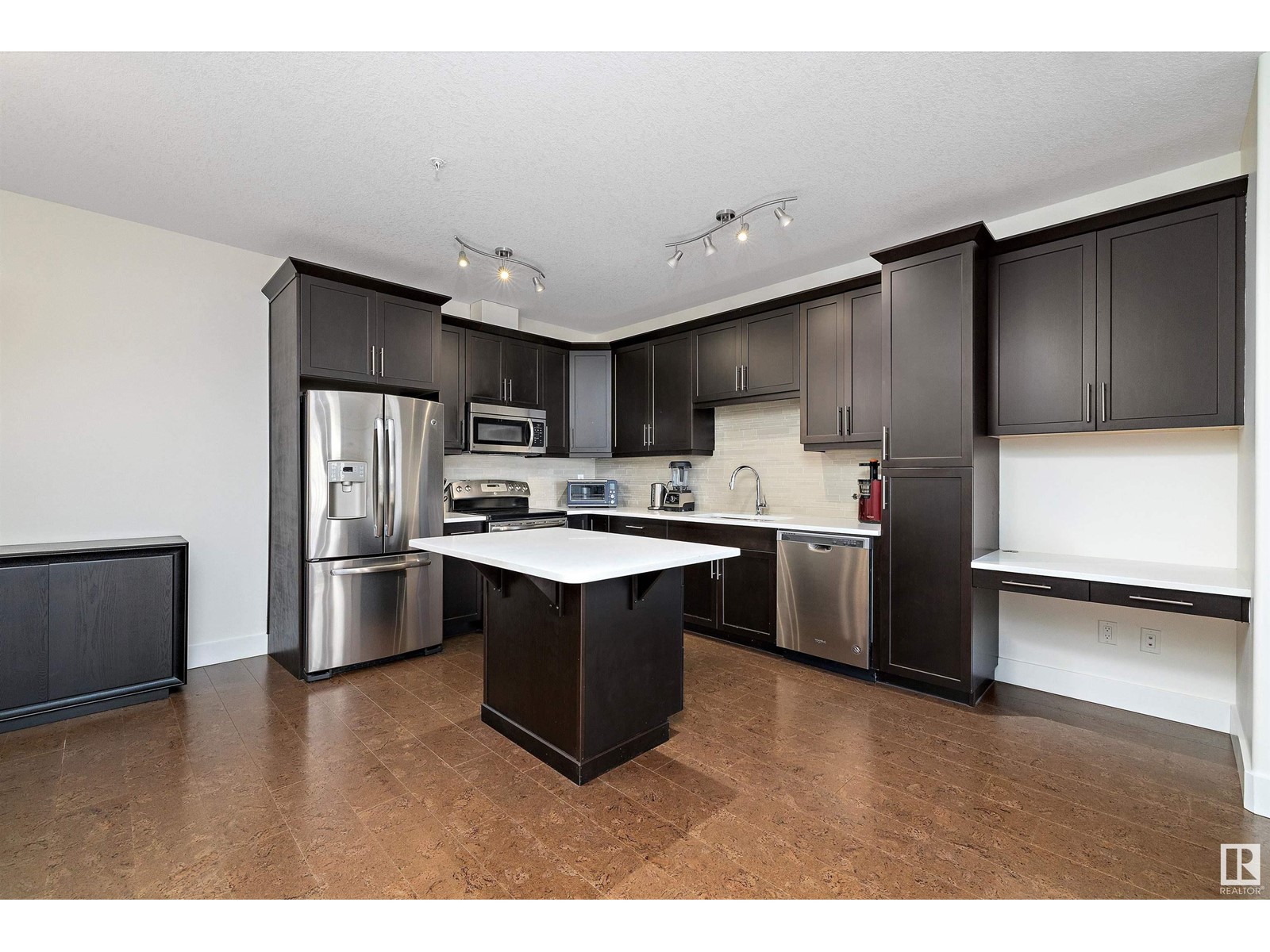 #151 6079 MAYNARD WY NW