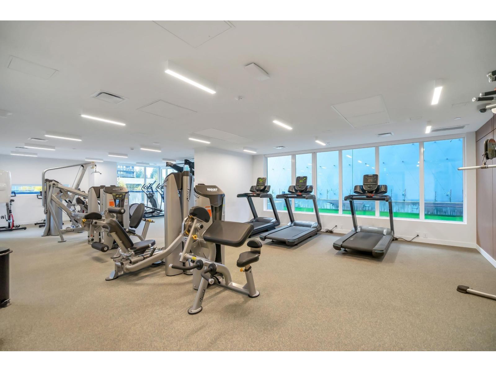 909 13615 FRASER HIGHWAY