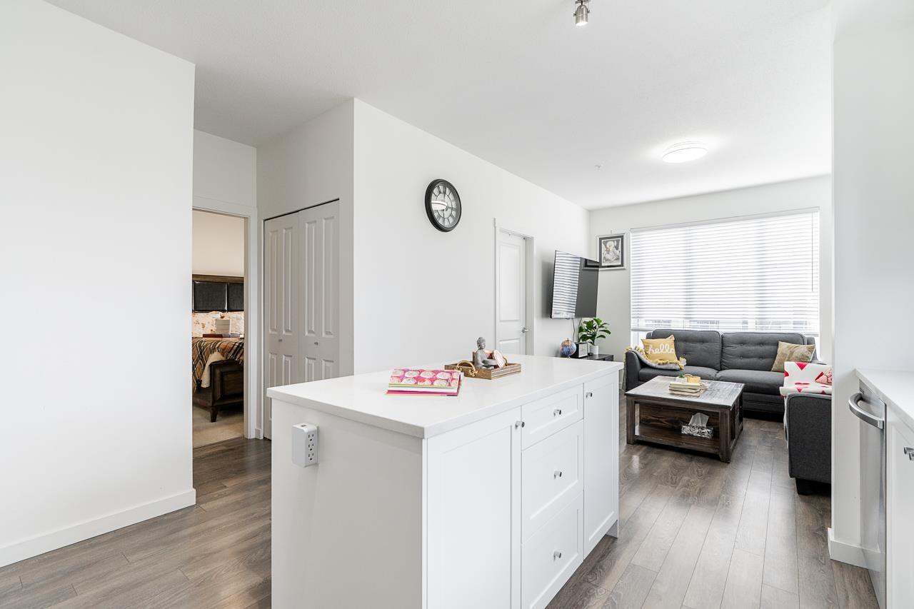 412 15848 FRASER HIGHWAY