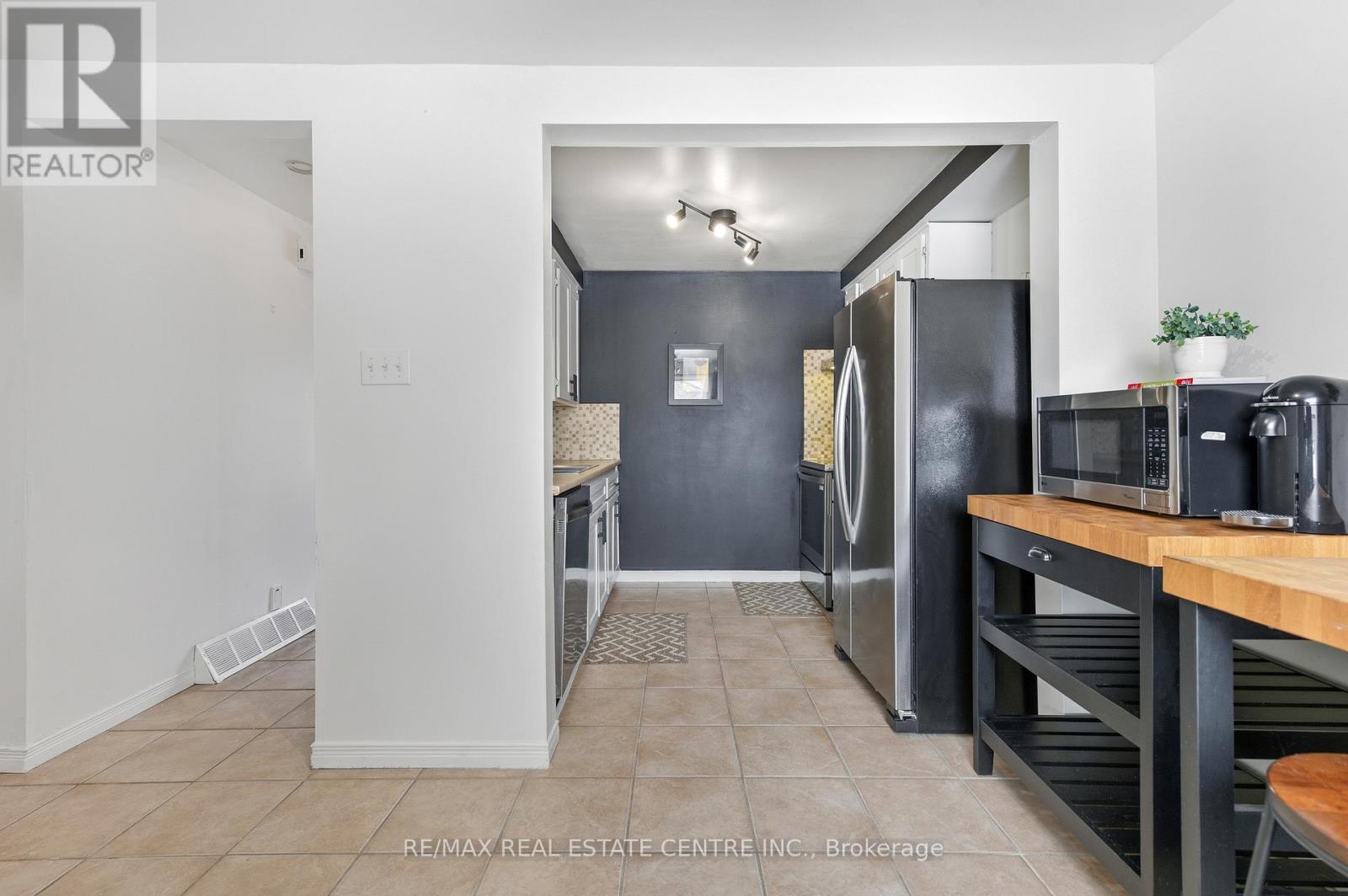 22 - 210 GLAMIS ROAD