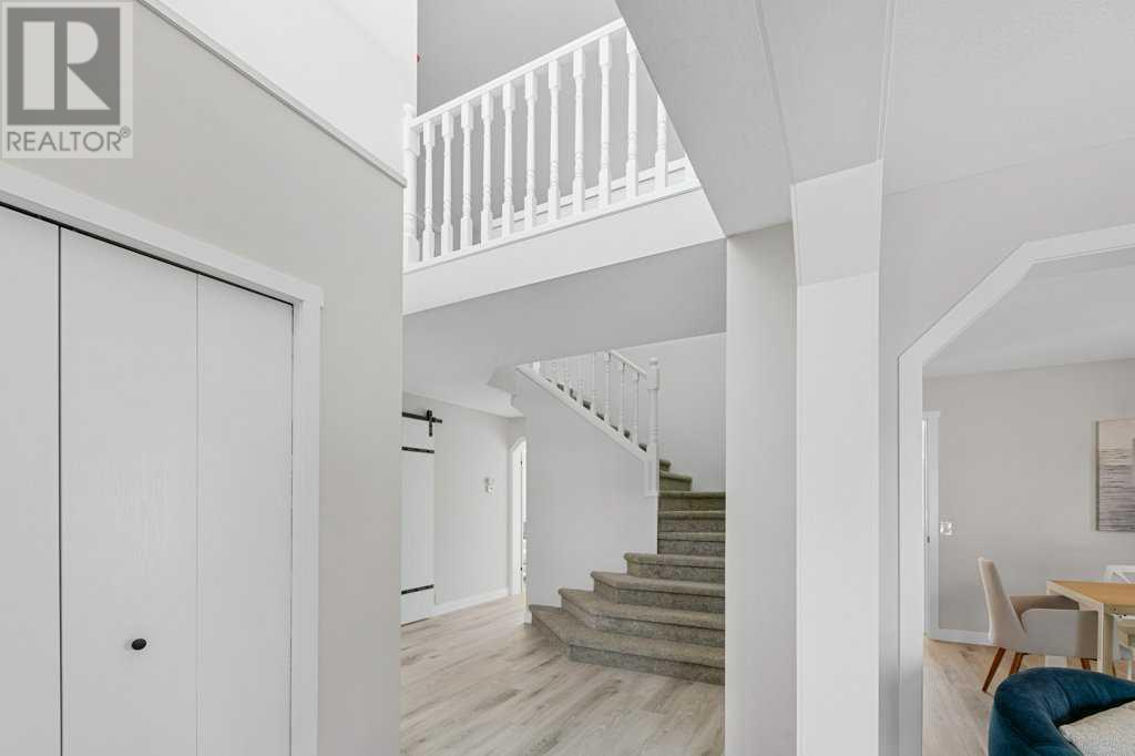 54 Mckenzie Lake Manor SE