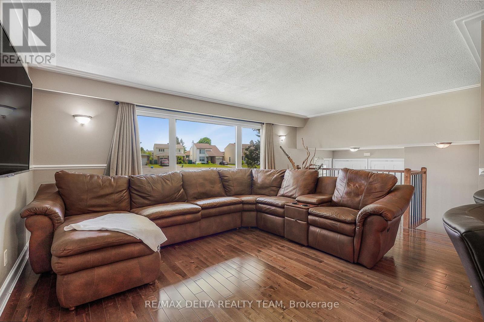 1596 BOYER ROAD