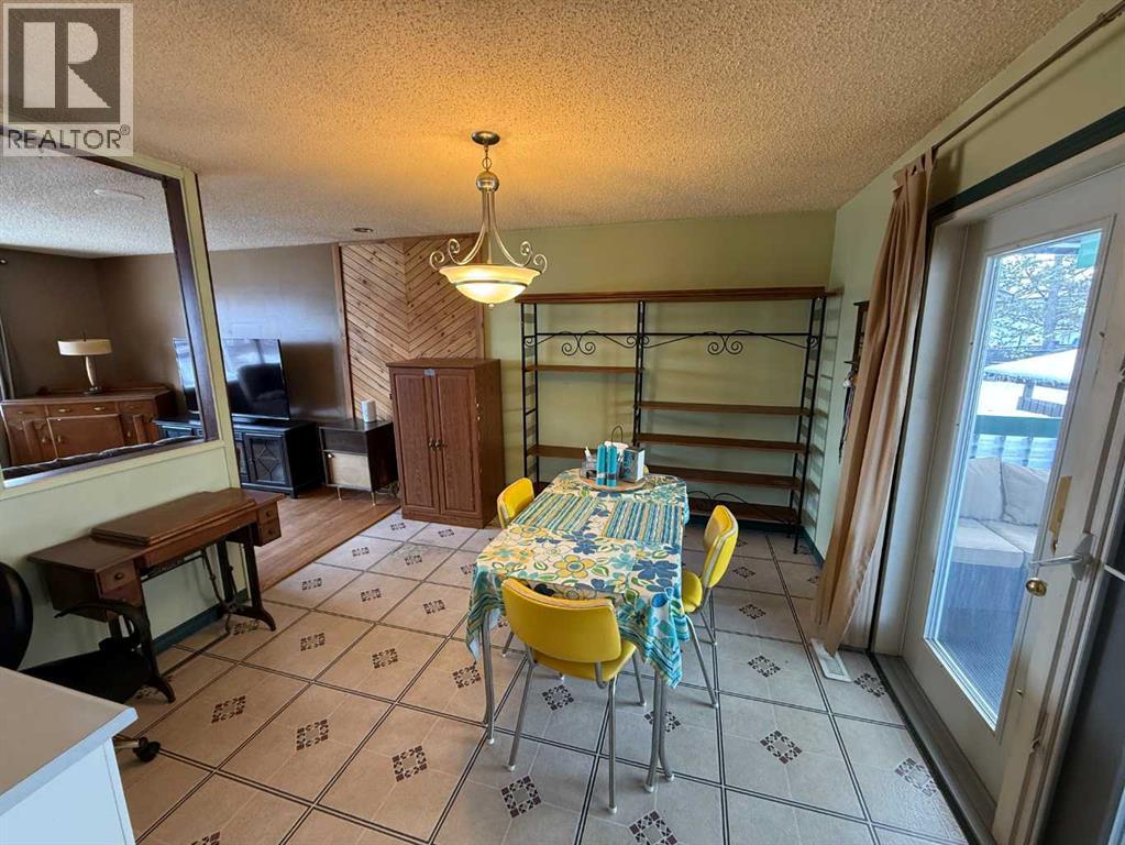202 Maligne Drive