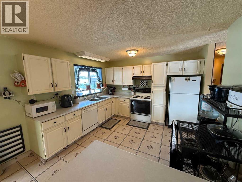 202 Maligne Drive