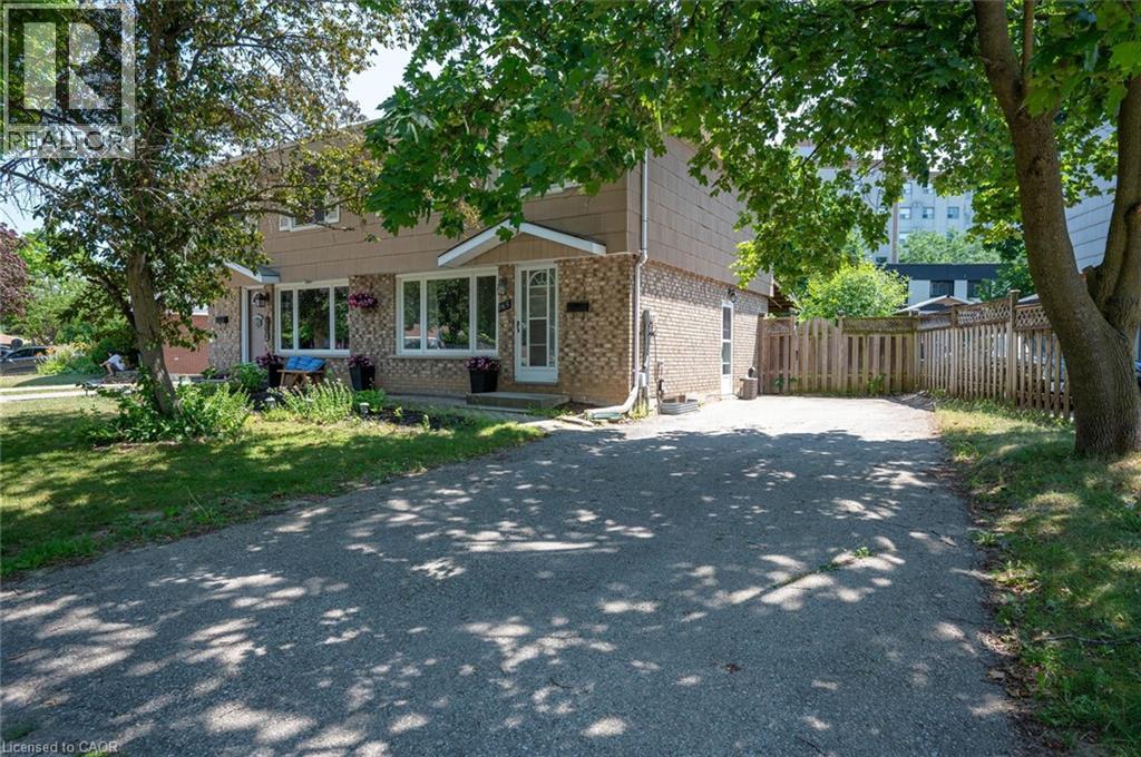 165 SELKIRK Drive