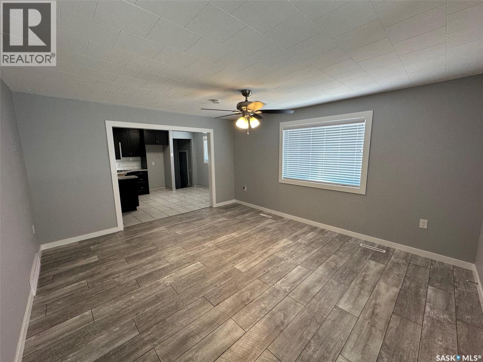 142 2nd AVENUE W