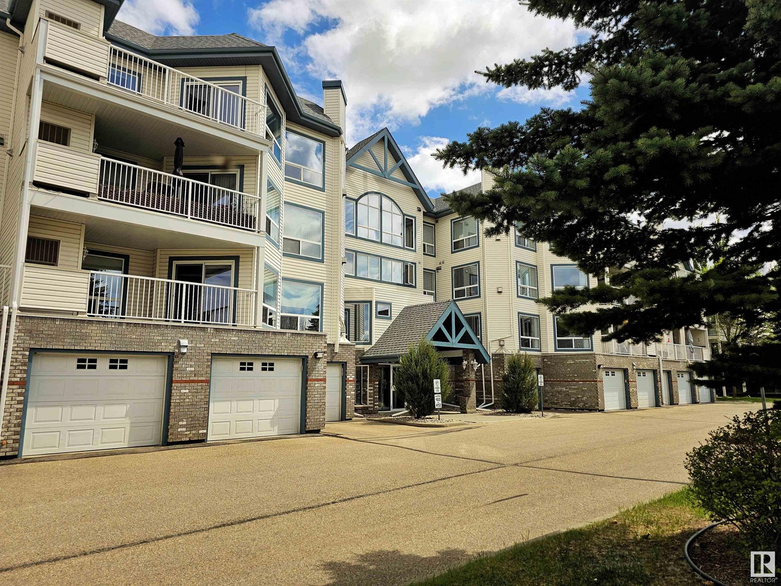 #311 51 ELDORADO DR