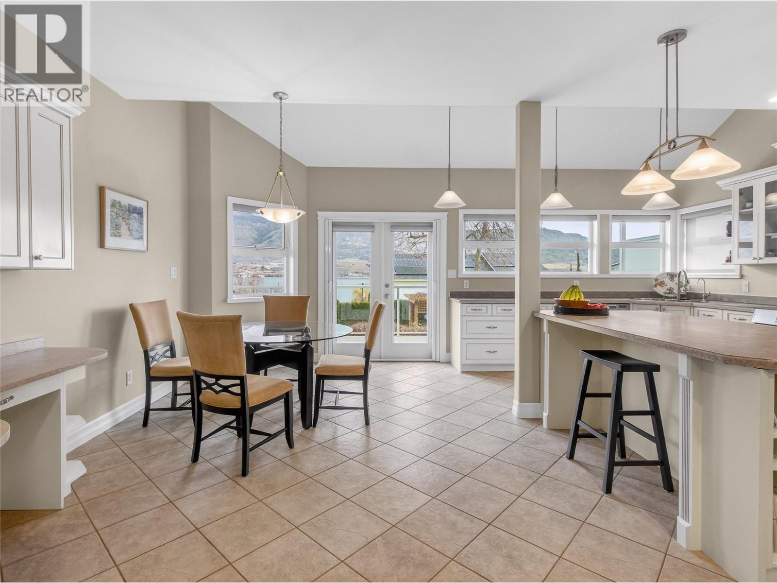 4005 Lobelia Drive