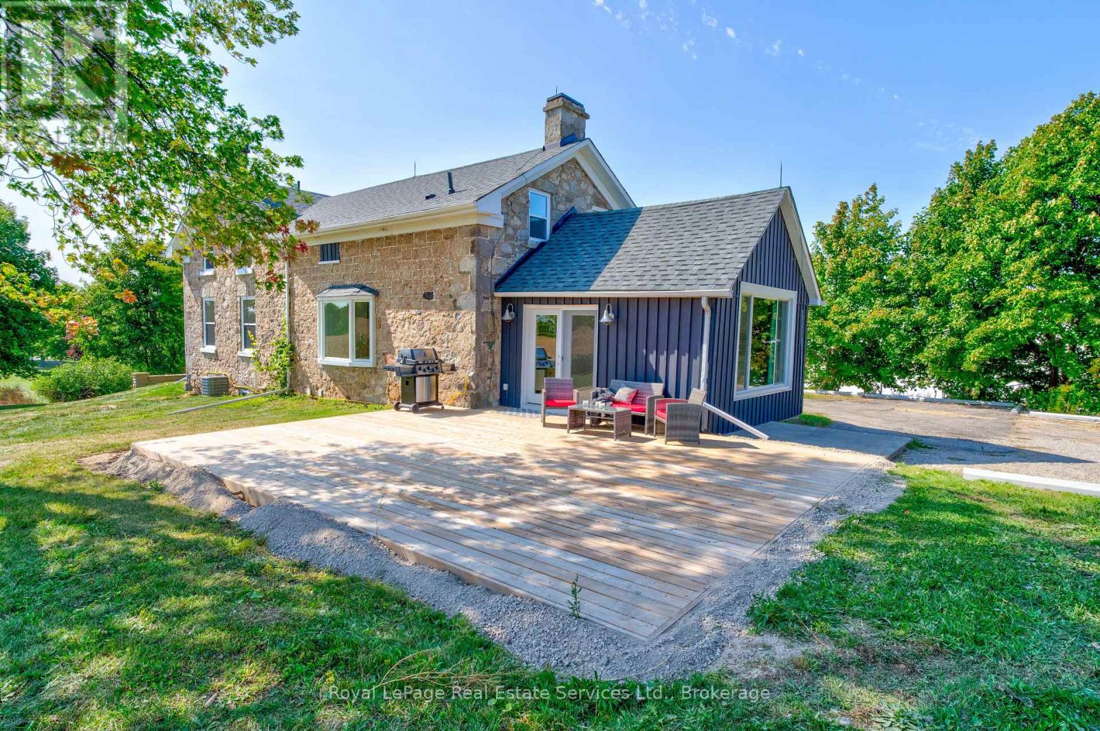 1748 CENTRE ROAD