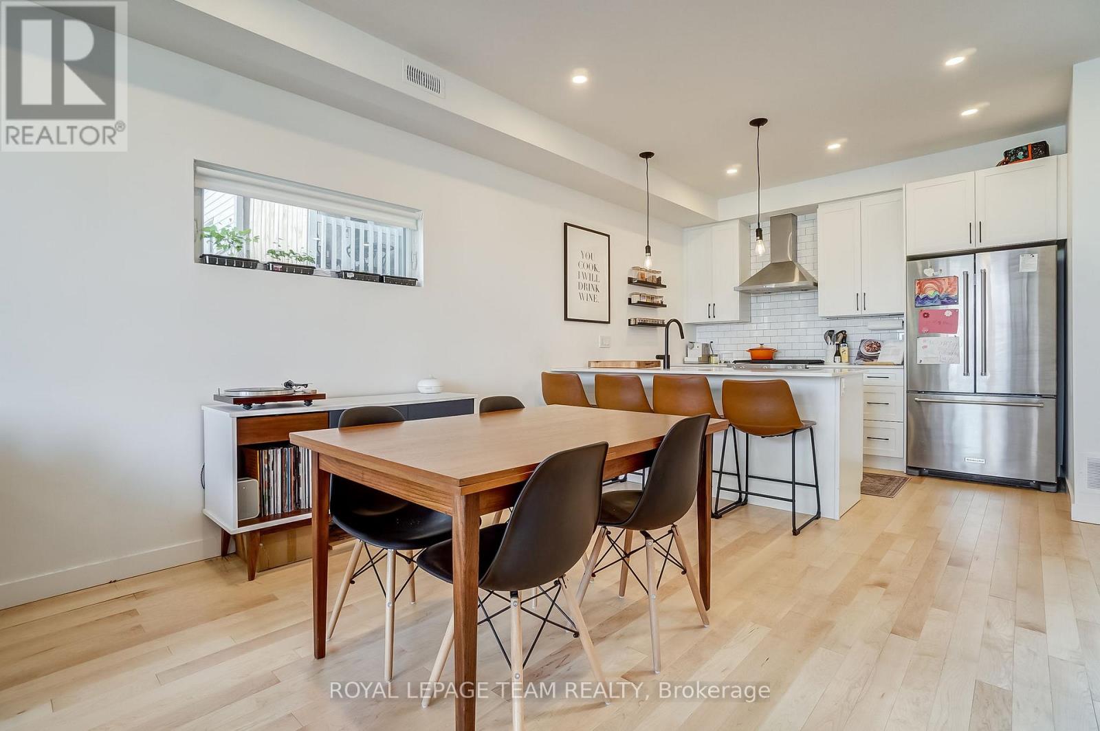 123-125 CARRUTHERS AVENUE