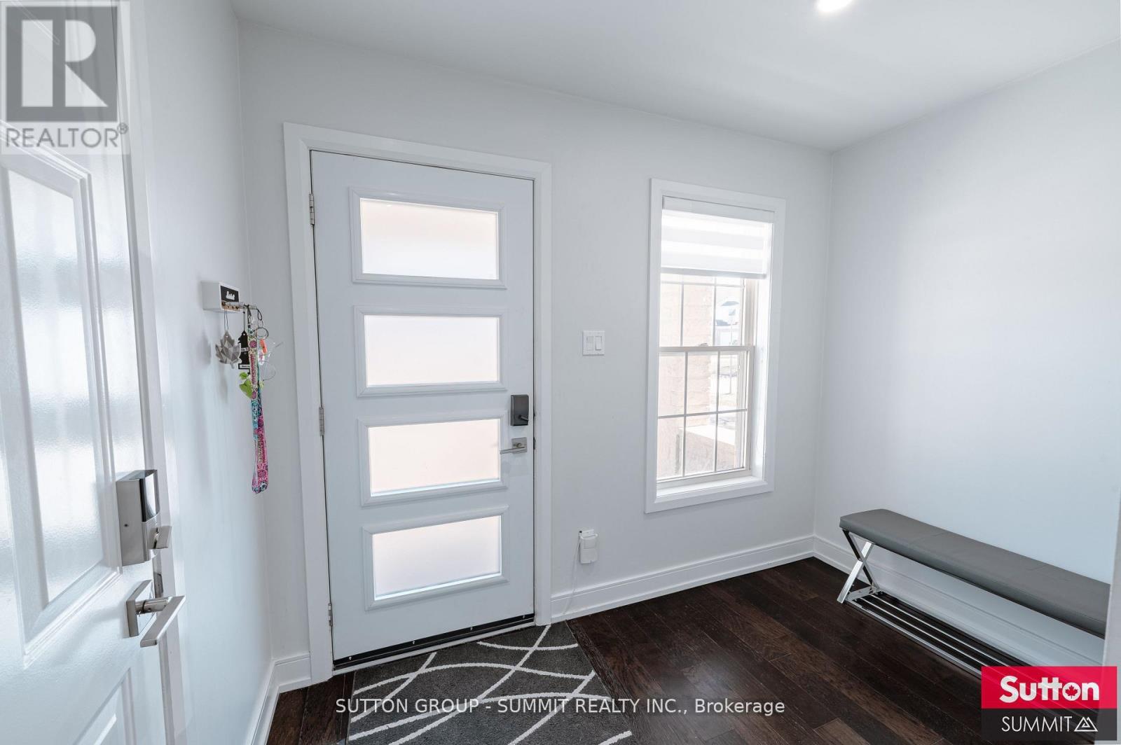 5 SILVERSMITH COURT
