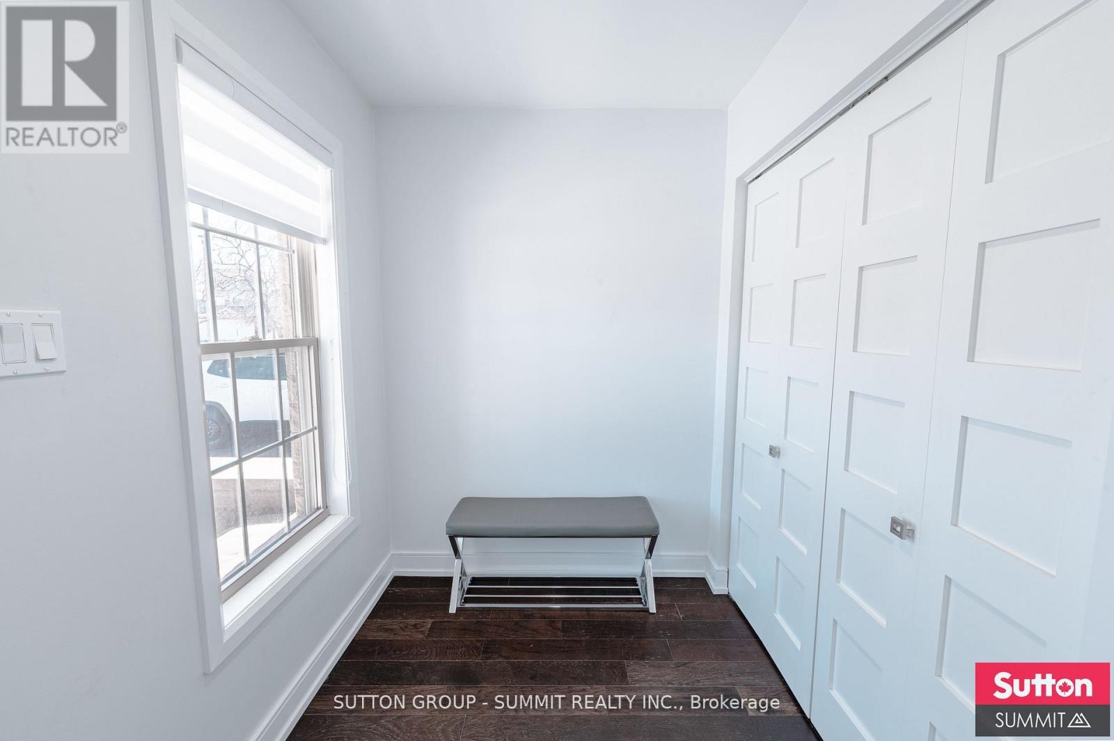 5 SILVERSMITH COURT