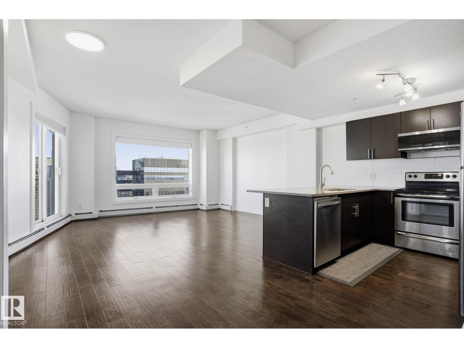 #2702 10152 104 ST NW