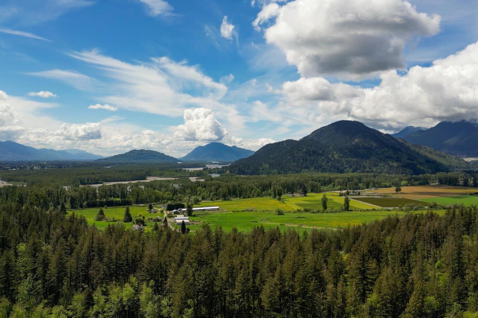 1724 LOUGHEED HIGHWAY|Mt Woodside