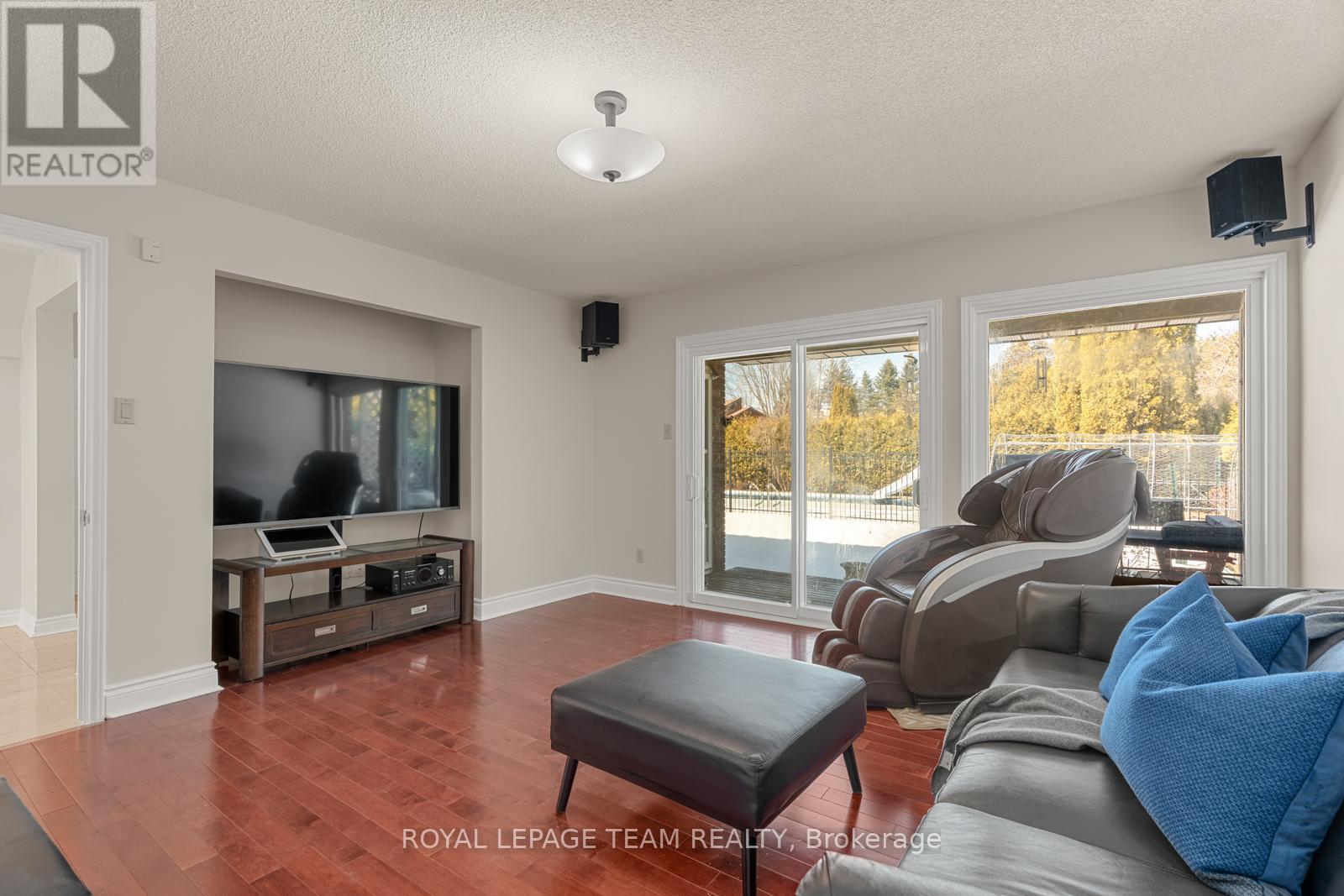 48 CEDARHILL DRIVE
