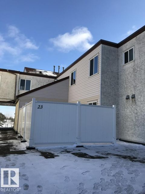 23 Lancaster TC NW Edmonton AB T5X5S2