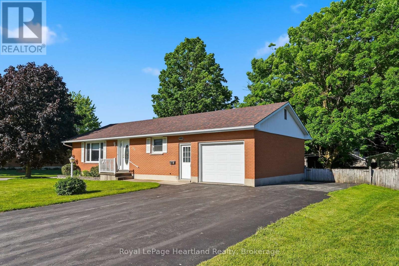 476 CARLING TERRACE