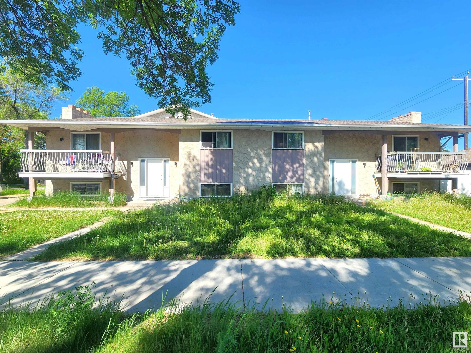 8102 & 8104 81 ST NW