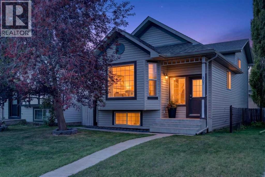 307 Covehaven View NE