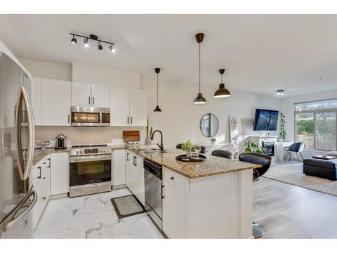 102 15385 101A AVENUE Surrey BC V3R0B4