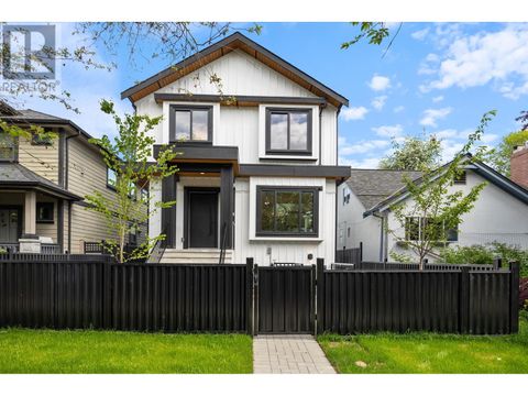 2181 CHARLES STREET Vancouver BC V5L2V2