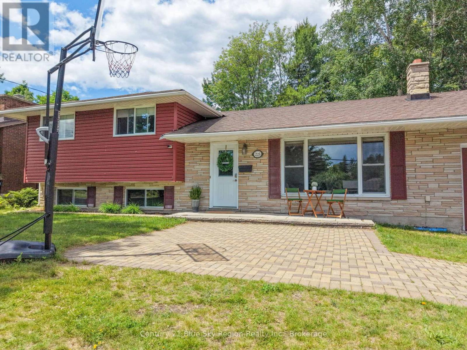 225 REGINALD ROAD