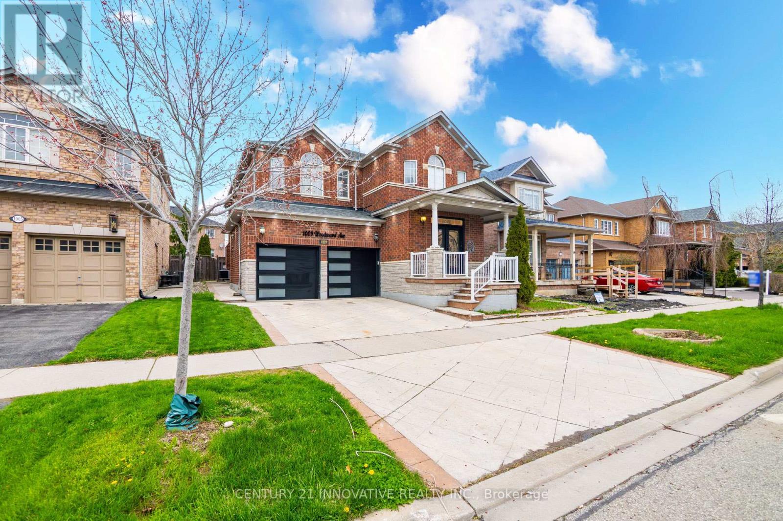 1009 WOODWARD AVENUE