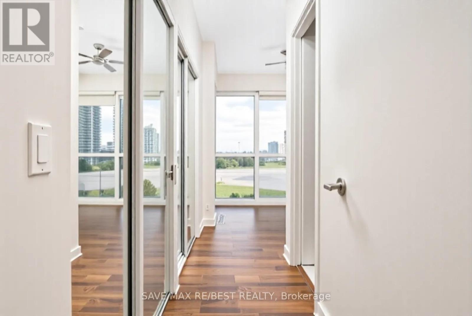 807 - 10 PARK LAWN ROAD