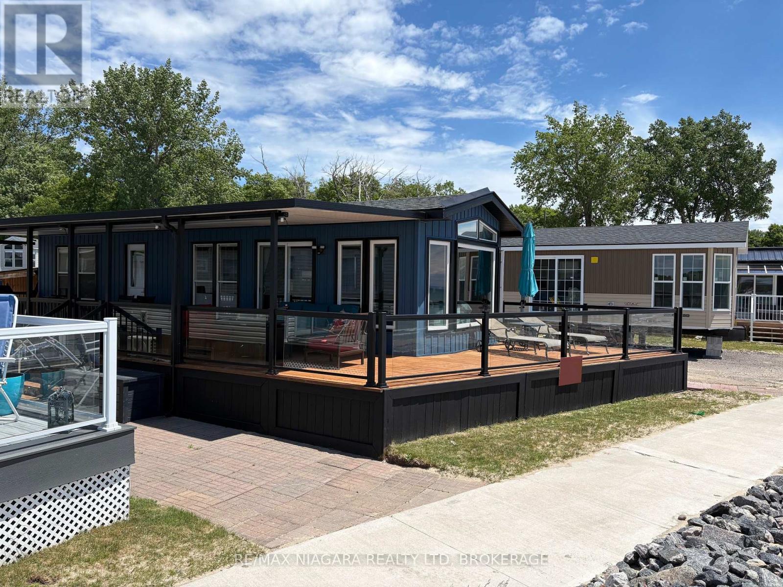 Photo 1 of 21 — 5 WYLDEWOOD, Port Colborne (Sherkston), ON L0S1R0